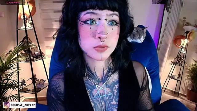 Snapshot of AryRousse chatting on May 27, 2:41 am AryRousse online show from May 27, 2:41 am