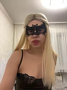 Snapshot of s4rah chatting on February 14, 4:48 pm s4rah online show from February 14, 4:48 pm