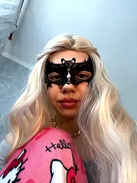 s4rah online show from March 25, 8:53 am