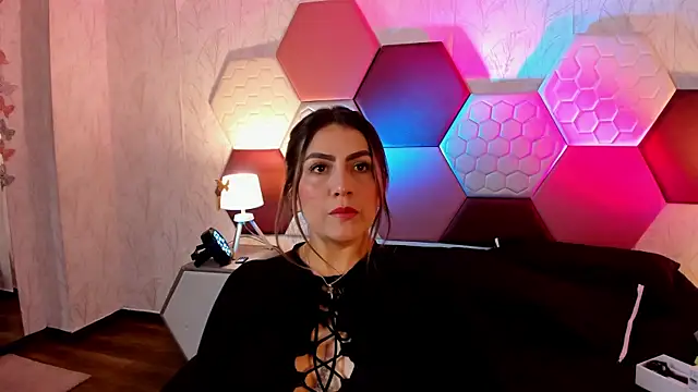 Snapshot of AriaRous chatting on June 17, 12:18 pm AriaRous online show from June 17, 12:18 pm