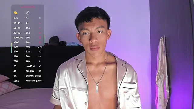 santinaughty online show from February 13, 10:17 pm