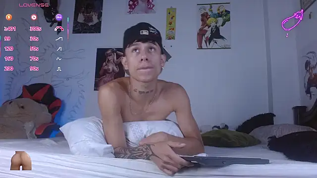 Snapshot of Jake_beach_ chatting on April 30, 5:36 am Jake beach online show from April 30, 5:36 am