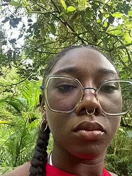 Snapshot of ZahhyGrey chatting on January 8, 2:30 pm ZahhyGrey online show from January 8, 2:30 pm