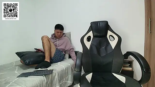 Snapshot of liorvante chatting on June 4, 11:44 pm liorvante online show from June 4, 11:44 pm