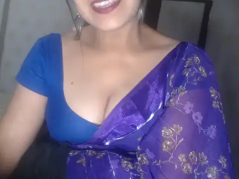 Snapshot of Hotronita123 chatting on May 4, 5:31 pm Hotronita123 online show from May 4, 5:31 pm