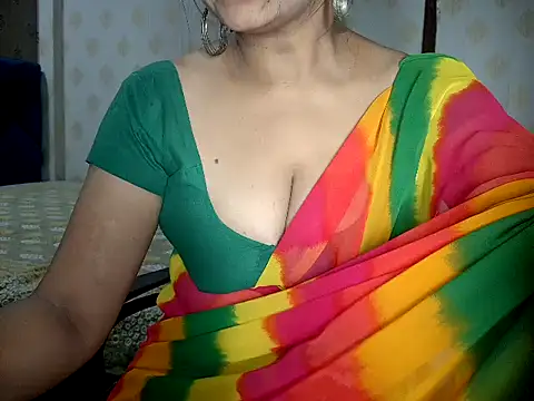 Snapshot of Hotronita123 chatting on June 11, 5:11 pm Hotronita123 online show from June 11, 5:11 pm