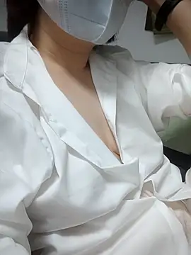 Snapshot of miniiceyya chatting on February 11, 4:56 pm miniiceyya online show from February 11, 4:56 pm