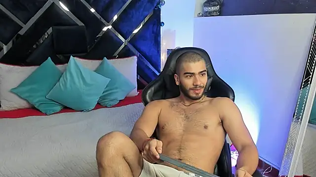 Snapshot of Franco_banderas chatting on December 17, 12:55 pm Franco banderas online show from December 17, 12:55 pm