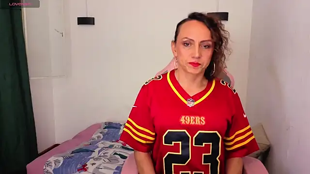 Ivonne ferrer   online show from December 4, 2:32 am