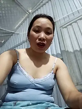 Evelyn-n online show from February 18, 1:56 am