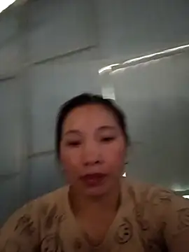 Evelyn-n online show from February 19, 5:58 am