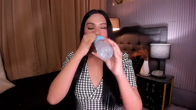 asianhugecockjulia online show from March 10, 5:07 pm