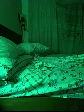 Snapshot of Petebulimia chatting on February 25, 4:44 am Petebulimia online show from February 25, 4:44 am