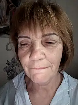 Snapshot of MichelleLove48 chatting on May 10, 3:55 am MichelleLove48 online show from May 10, 3:55 am