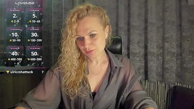 LanaLight x online show from March 29, 8:20 pm