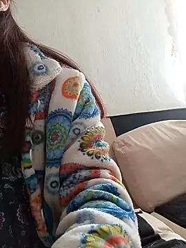 gatitachula93 online show from April 2, 12:36 pm