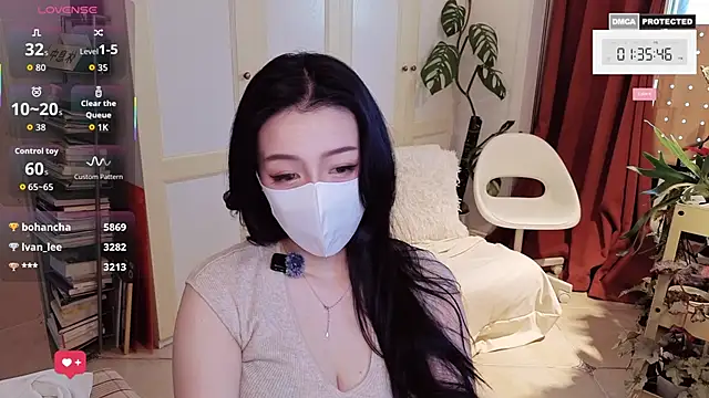 nayomi 34f online show from April 10, 5:34 am