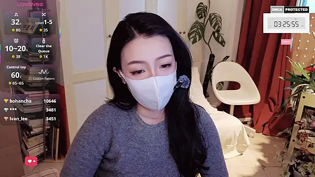 nayomi 34f online show from April 11, 7:24 am