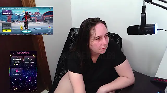 msgamergirl69 online show from February 16, 3:13 am