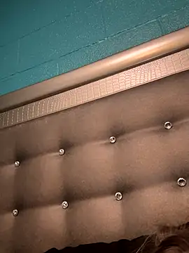 kenziebby0202 online show from December 1, 9:14 am