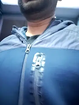 Snapshot of AlphaAura460 chatting on December 18, 7:58 am AlphaAura460 online show from December 18, 7:58 am