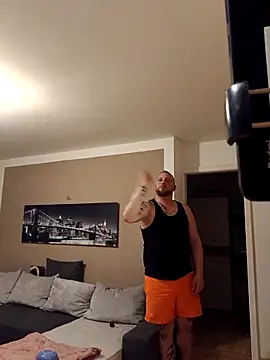 Chiemsee610 online show from April 13, 6:35 pm