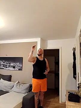 Chiemsee610 online show from April 27, 8:40 pm