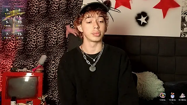 Snapshot of Otter_Starr chatting on January 13, 4:29 am Otter Starr online show from January 13, 4:29 am