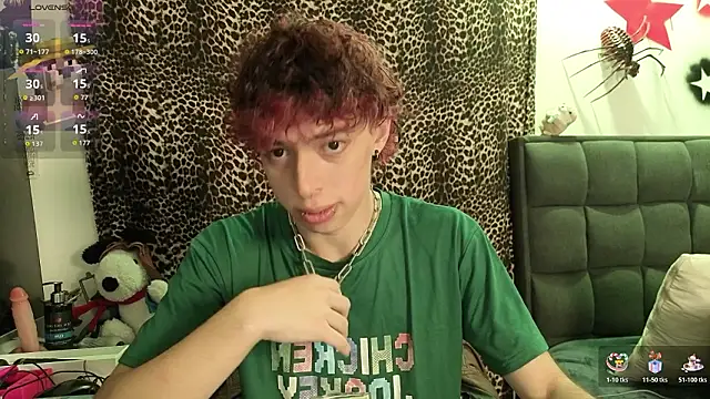 Snapshot of Otter_Starr chatting on March 1, 3:52 am Otter Starr online show from March 1, 3:52 am