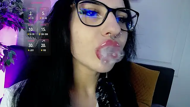 RavenFoxxy online show from March 10, 6:29 am