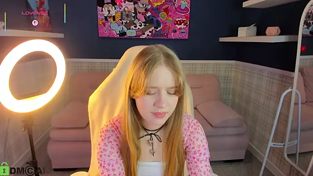 Victori Fox online show from April 18, 11:49 pm