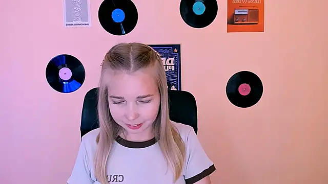 teya starling online show from June 13, 1:31 pm
