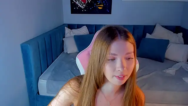 Snapshot of Tessa_Sunn chatting on July 2, 3:23 am Tessa Sunn online show from July 2, 3:23 am