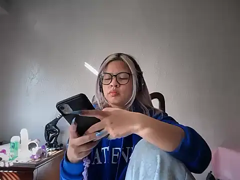 Snapshot of Tina_Slick chatting on July 3, 7:48 am Tina Slick online show from July 3, 7:48 am