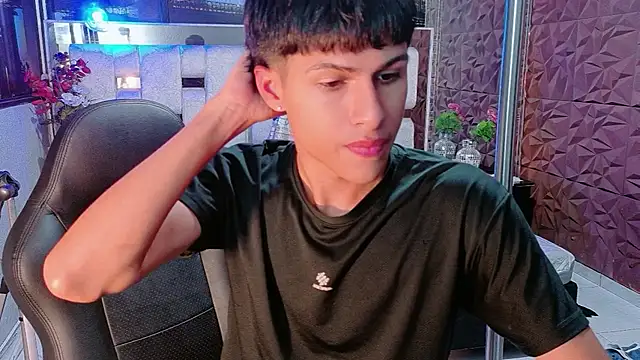 StormLuxX online show from December 23, 6:44 am