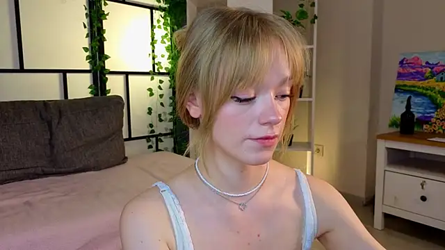 MatthewHoffis online show from March 4, 8:15 pm