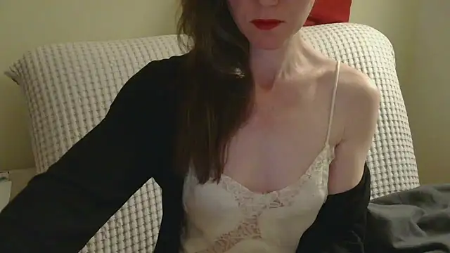 Snapshot of AuroraAG chatting on May 9, 2:11 pm AuroraAG online show from May 9, 2:11 pm