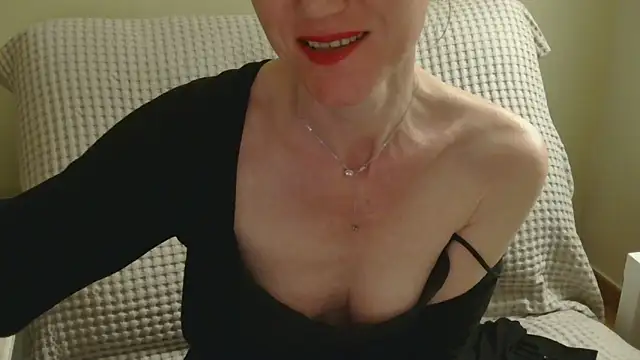 Snapshot of AuroraAG chatting on May 21, 11:23 pm AuroraAG online show from May 21, 11:23 pm