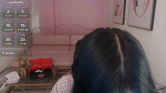 Nina harpper  online show from February 27, 1:00 pm