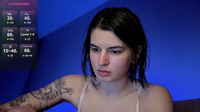 lololozhechka online show from April 16, 7:25 pm