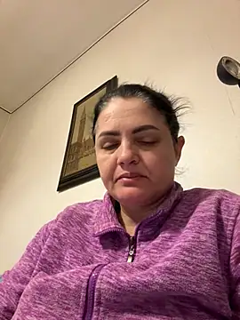 Snapshot of gini92 chatting on January 18, 6:50 am gini92 online show from January 18, 6:50 am