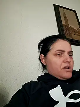 Snapshot of gini92 chatting on January 19, 12:09 pm gini92 online show from January 19, 12:09 pm