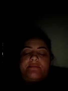 Snapshot of gini92 chatting on February 3, 7:30 pm gini92 online show from February 3, 7:30 pm