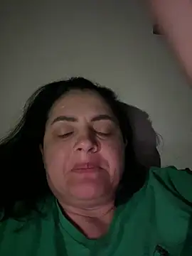 Snapshot of gini92 chatting on February 13, 12:50 am gini92 online show from February 13, 12:50 am