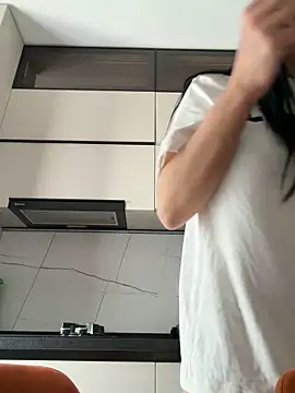 Ivy Trix online show from February 27, 12:05 pm