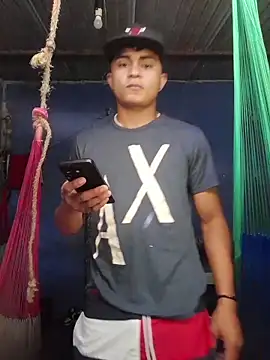 Snapshot of youngboypiss chatting on December 22, 3:20 pm youngboypiss online show from December 22, 3:20 pm