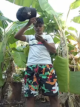 Snapshot of youngboypiss chatting on January 6, 12:31 pm youngboypiss online show from January 6, 12:31 pm