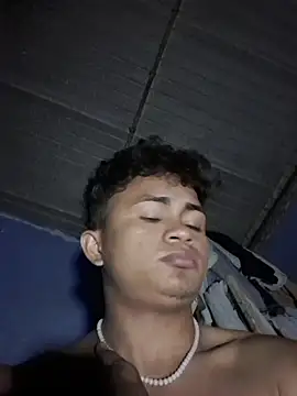 Snapshot of youngboypiss chatting on January 10, 3:30 am youngboypiss online show from January 10, 3:30 am