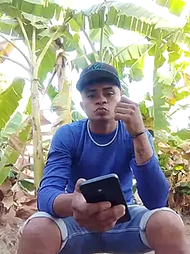 Snapshot of youngboypiss chatting on February 5, 11:59 am youngboypiss online show from February 5, 11:59 am