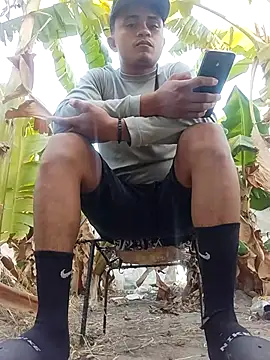 Snapshot of youngboypiss chatting on February 12, 11:16 am youngboypiss online show from February 12, 11:16 am